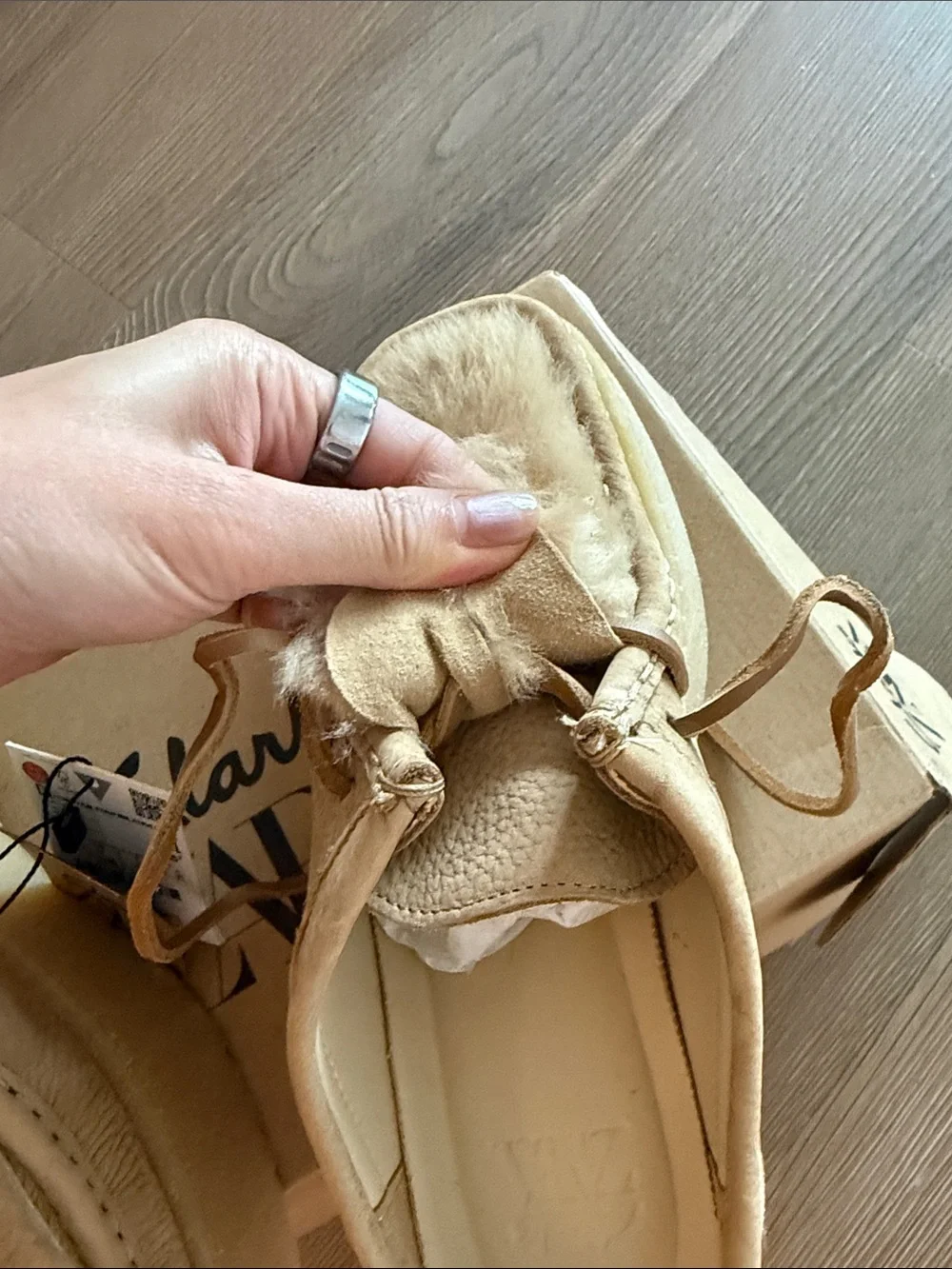 New Zara x Clarks sheepskin mules with removable shearling - size 37/ 6.5 - Picture 3 of 7